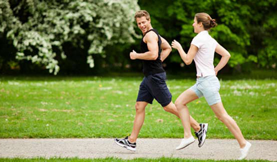 Cách khắc phục chạy bộ bị đau bụng 